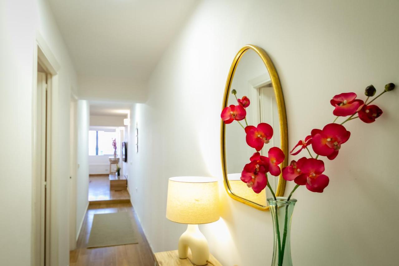 Marbella Banus Suites - Marbella Beach Front Suite Apartment Kültér fotó